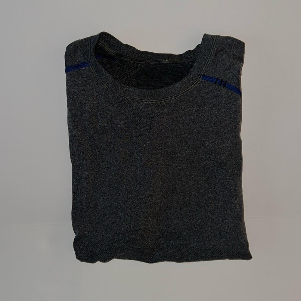 Lulu lemon short sleeve vented tee